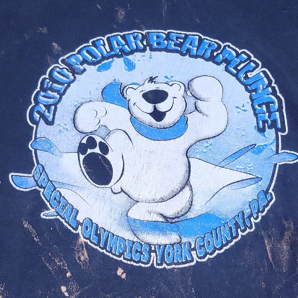 Mens XL Black Polar Bear Plunge Graphic T-Shirt YORK, PA worn but Graphics Sharp